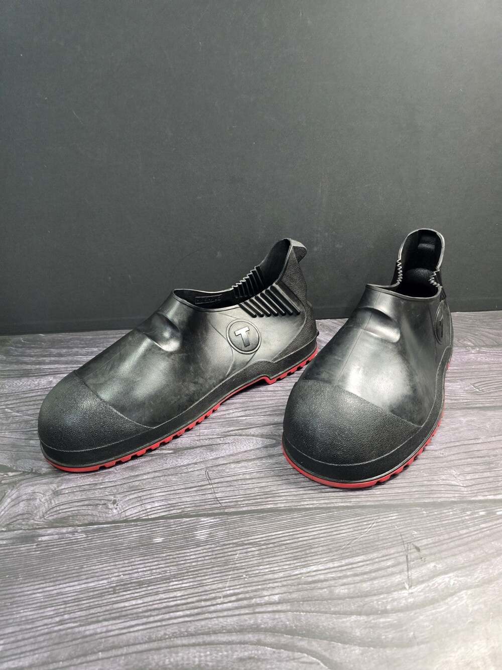 Tingley Workbrutes G2 Overshoes Black Red Sole PVC Work Overshoe Waterproof XL